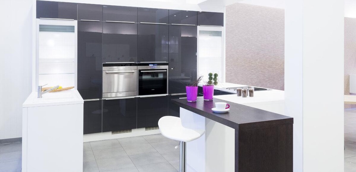 Ausstellungsküche_in_Hell_und_Dunkel