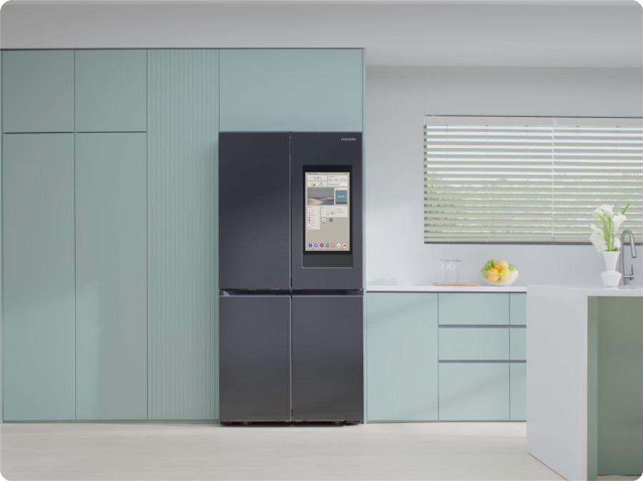 Kühlschrank mit Display in Küchenzeile integriert