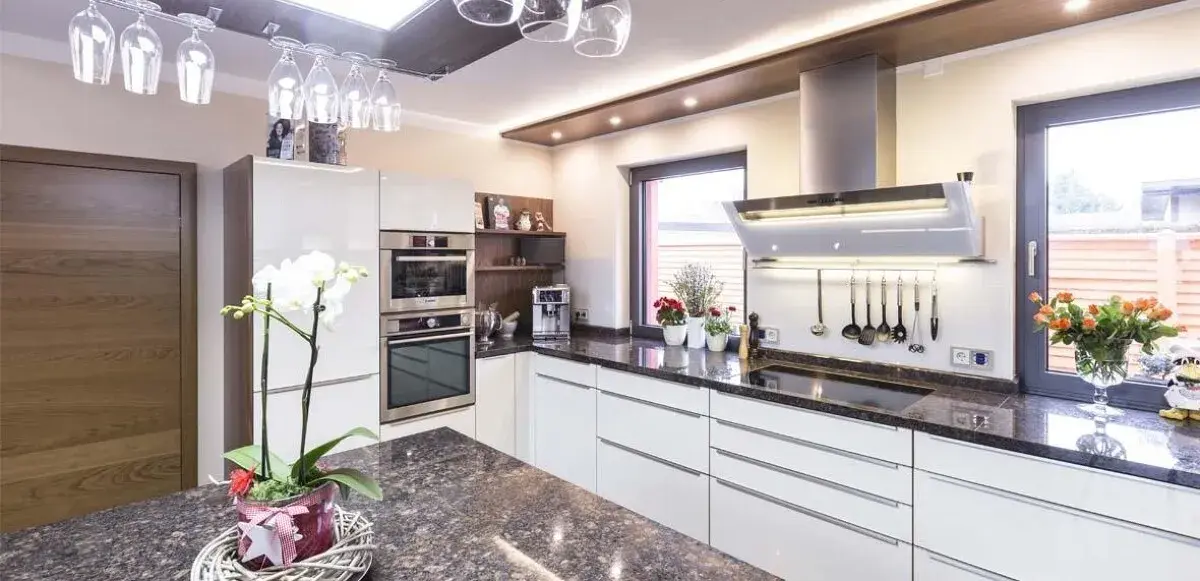 Weiße_Küche_aus_der_Ausstellung